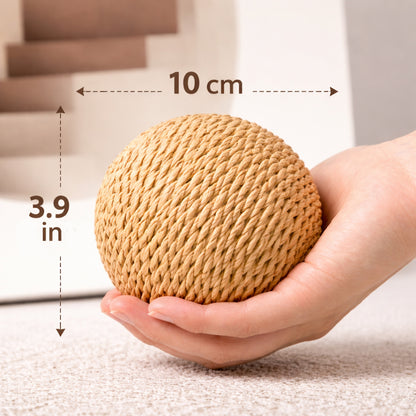Interactive cat toy ball made of sisal